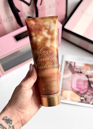 Лосьйон для тіла cozy vanilla cashmere victoria’s secret