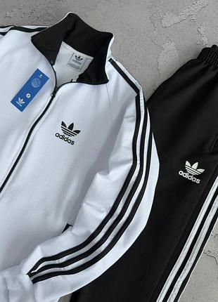 Спортивний костюм adidas жіночий чорний з білим олімпійка та штани