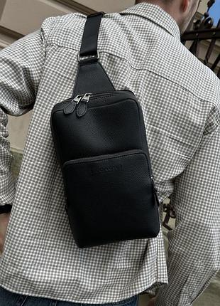 Сумка слинг coach gotham pack in pebble leather black