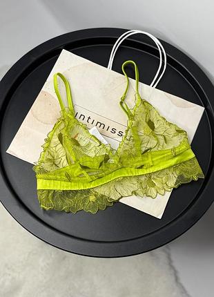 Трикутний бюстгальтер intimissimi італія з фатину з квітковою вишивкою
