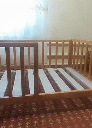 Ліжко дитяче для матраца 1400×800 покраска-акрил,колір(бук) ,дерево - сосна+ вільха , збирається на болтах за 30 хвилин