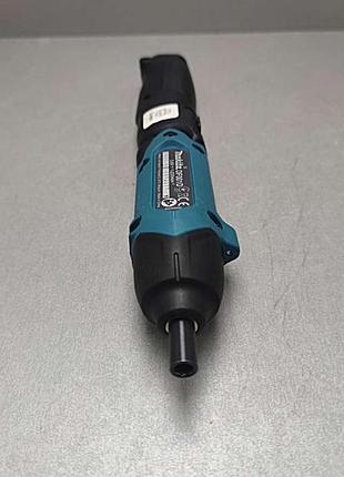 Б/у makita df001d 4