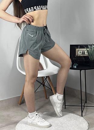 Шорти від nike