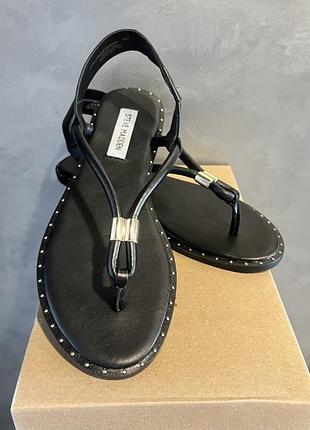 Шкіряні босоніжки вʼєтнамки  steve madden