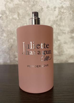 Juliette has a gun powder love