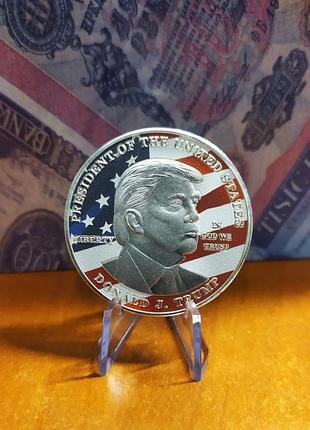 Монета сувенир дональд трамп