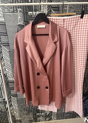 Жіночій костюм zara костюм з брюками і піджаком zara жіночій рожевий костюм зара