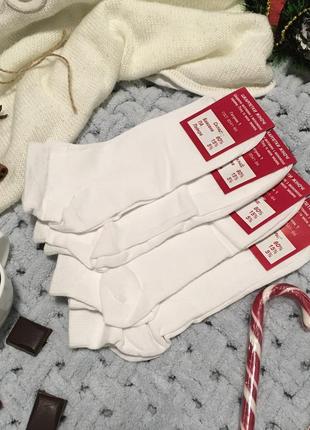 Набір білих шкарпеток 4 пари в коробочці1 фото