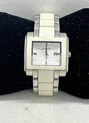 Годинник наручний винтаж dkny