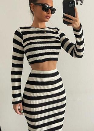 Класний трикотажний костюм зі спідницею zara 
🌟🌟🌟🌟🌟🌟🌟🌟🌟🌟🌟🌟🌟