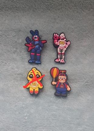 Джибитсы для кроксов сабо 5 ночей фреде, five nights at freddy's jibbitz, джигтсы наряды фредды,джибитсы ужасы ужасов ужасов