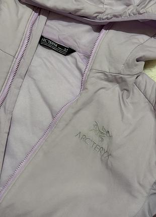 Вітровка arc’teryx