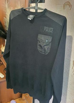 Чоловічий джемпер от бренда 883 police .