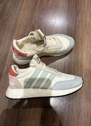 Кроссовки adidas