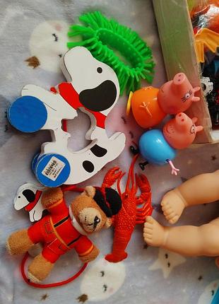 Игрушки разные, пакетом 4