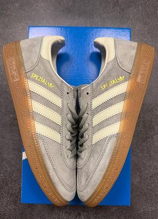 Стильні кросівки adidas spezial grey  white