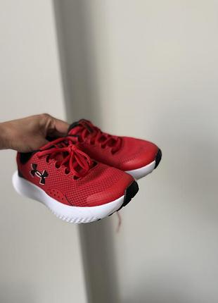 Кросівки under armour
