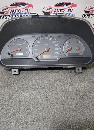 Приборная панель volvo s40, v40, вольво 30858334