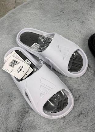 Тапки adidas 3