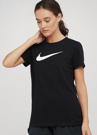 Оригінальна футболка від nike розмір м чудовий стан