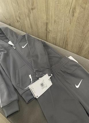 Дитячий спортивний костюм nike
