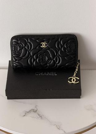 Кошелек chanel camellia черный есть