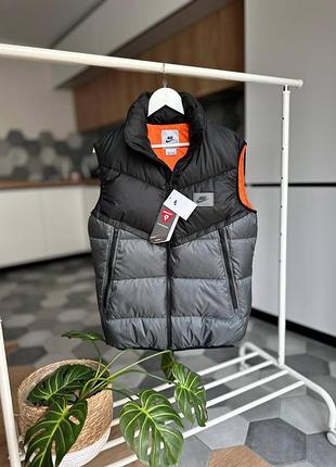 Чоловіча жилетка безрукавка сіро чорна nike nsw