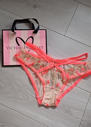Труси victoria's secret dream angels heart embroidery keyhole cheekini panty s