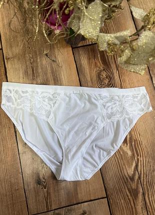 Трусики белые р 16-18 m&s