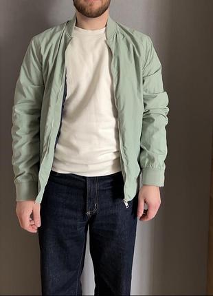 Весняна чоловіча куртка jack&jones. розмір м
