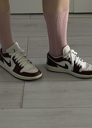 Кросівки жіночі nike air jordan оригінал 37 розмір