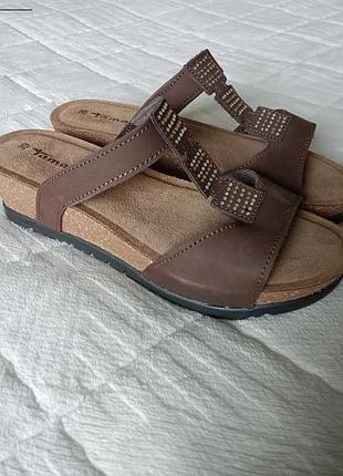 Шкіряні шльопанці tamaris