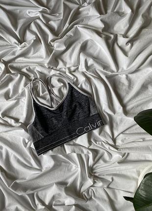 Бесшовный топ calvin klein perfomrmance s