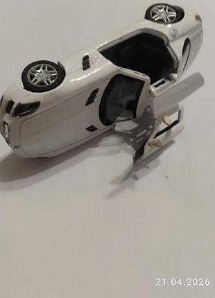 Коллекционная модель авто 8