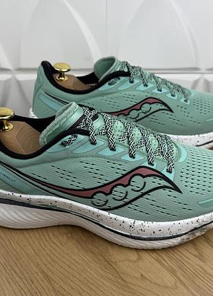 Оригінальні кросівки saucony endorphin speed 3