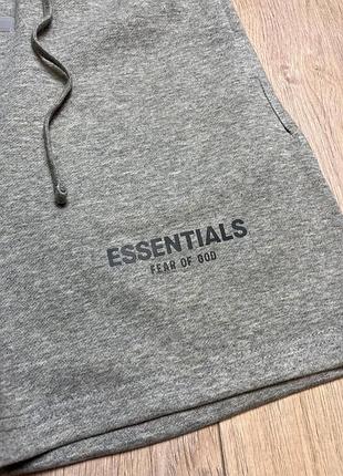 Шорти essentials 4