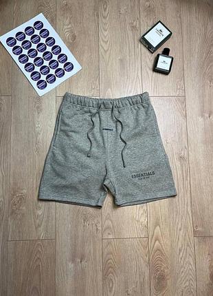 Шорти essentials