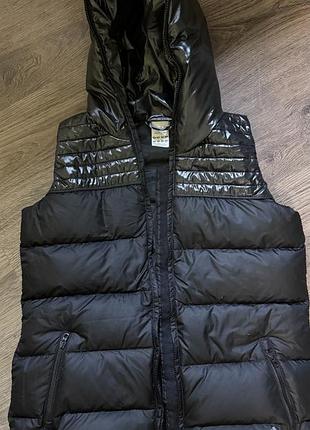 Adidas жилетка розмір s