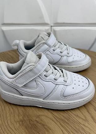 Оригінальні дитячі кросівки nike