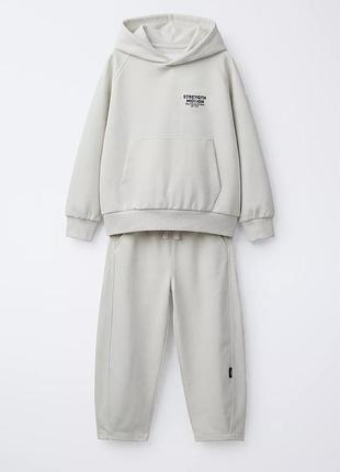 Костюм zara 122р.