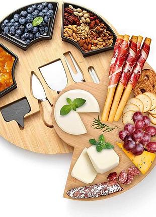 Доска для сыра и закусок бамбуковая круглая с ножами, деревянная менажница диаметр 33 см цвет черный