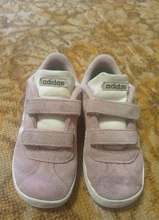 Кроссовки adidas для девочки, размер 26.5