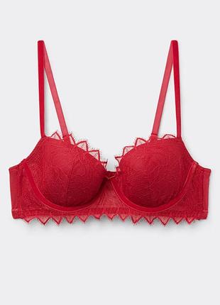 Бюстгальтер балконет intimissimi модель sofia, выполненный из чувственного цветочного кружева