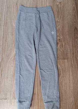 Спортивні штани adidas