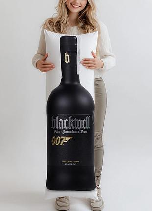 Ром blackwell fine jamaican 007 limited edition, 0,7л, (подушка обіймашка) 150*50 см