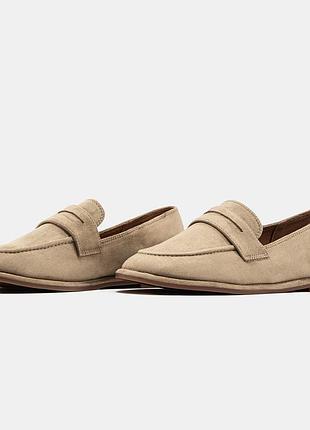 Бежевые женские лоферы beige