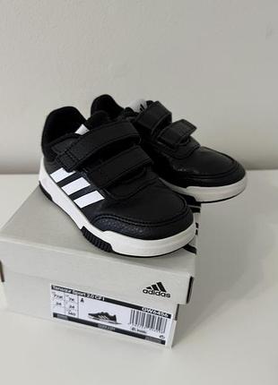 Кросівки adidas 24p.