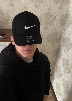 Nike кепка чорна dri-fit оригінал бейсболка