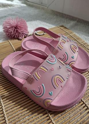 Шлепанцы, босоножки, тапочки для девочки primark 20/21р