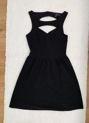 Ідеальне маленьке чорне плаття / чорне міні плаття